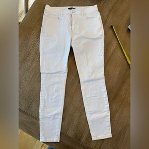 Ann Taylor White Jeans 6